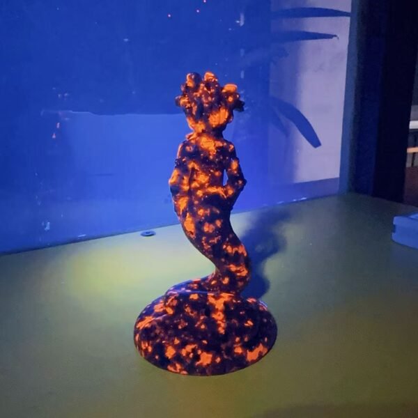 The Medusa carved from natural flame stone is exquisitely crafted and a new style is in vogue